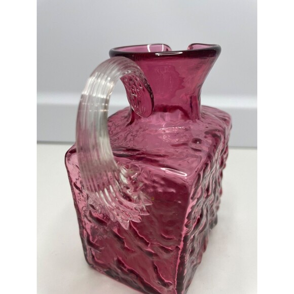 Vintage Pilgrim Crinkle Cranberry Glass Mini Pitcher Vase Applied Handle 4"H - Picture 4 of 9
